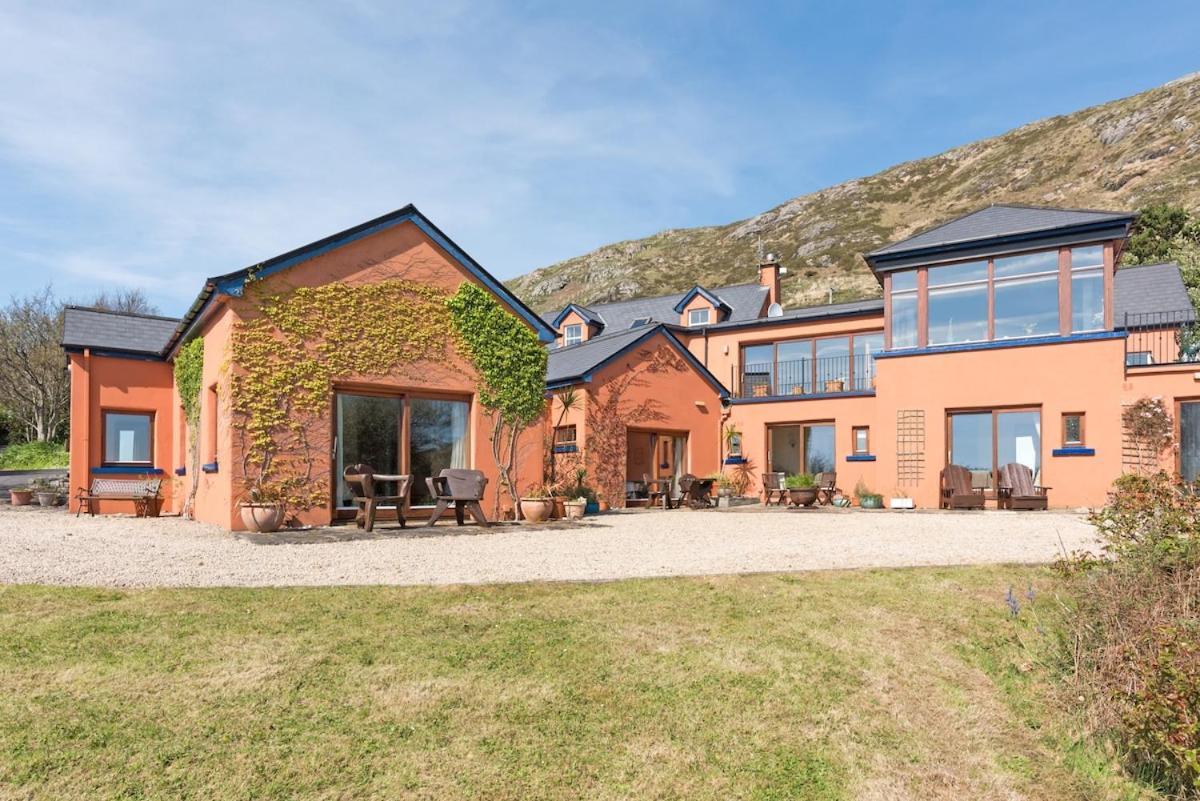 Dolphin Beach Country House - Rental Property Clifden Eksteriør bilde